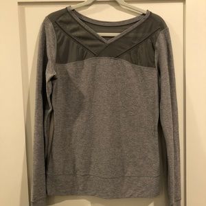 Lululemon Long Sleeve shirt size 8 (M)